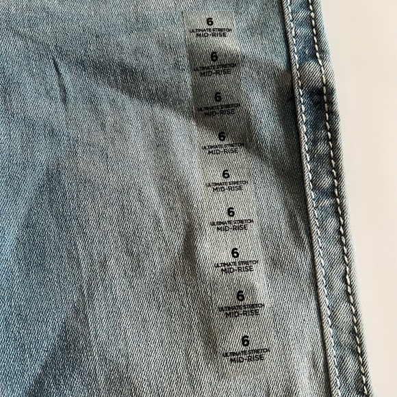 Rue21 Mid - Rise Boot Ultimate Stretch Flare Jean Size 6 - Picture 10 of 13